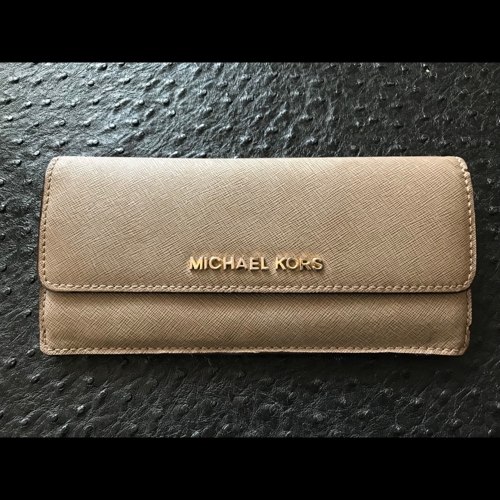 Michael Kors wallet